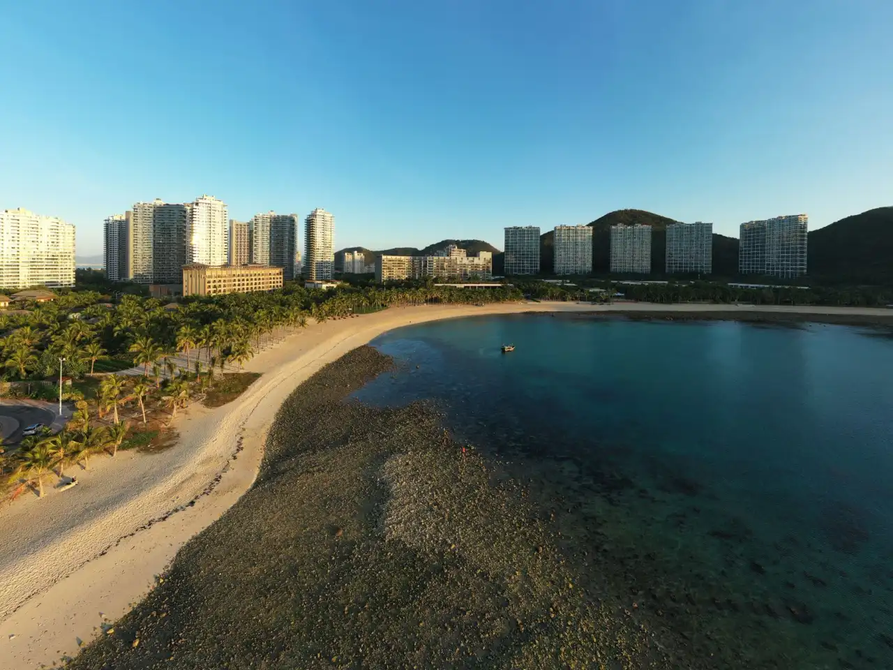 海南中小企业客户满意度调研报告：基于2024年数据的策略优化分析